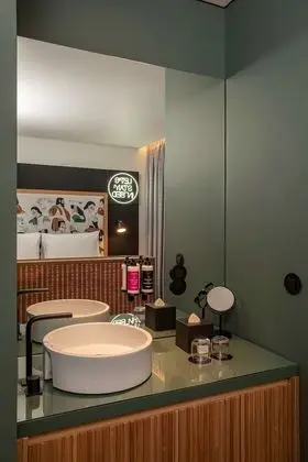 Oda, 1 En Büyük (King) Boy Yatak