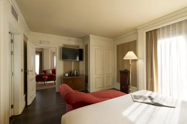 Junior Suite Deluxe City View