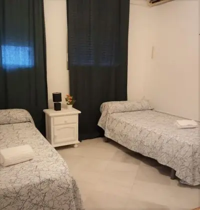 Basic Tek Büyük Yataklı Oda