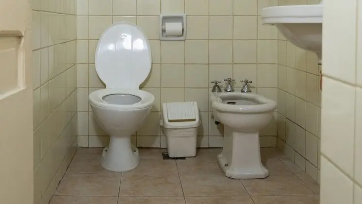 City Tek Büyük Yataklı Oda