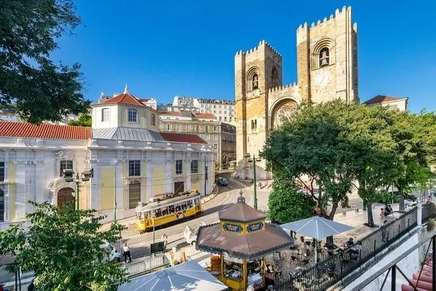 Apart Daire, 2 Yatak Odası, Sigara İçilmez