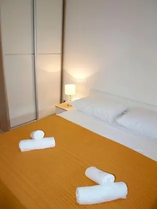 Apart Daire (At the sea - 5 M from the beach - A1()