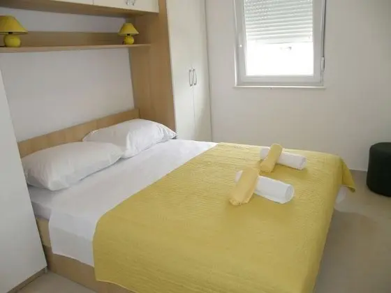 Apart Daire (At the sea - 5 M from the beach - A4()