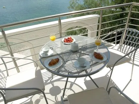 Apart Daire (At the sea - 5 M from the beach - A5()