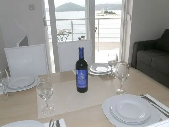 Apart Daire (At the sea - 5 M from the beach - A5()