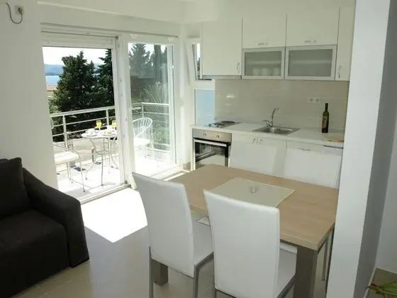 Apart Daire (At the sea - 5 M from the beach - A6()
