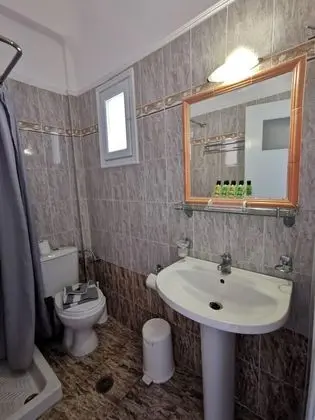 Üç Kişilik Oda