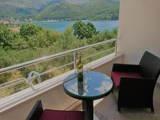Apart Daire, 2 Yatak Odası, Balkon, Deniz Manzaralı