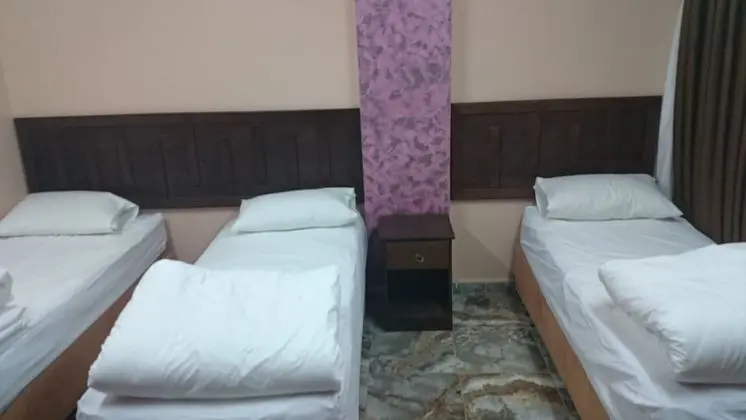 Tek Büyük veya İki Ayrı Yataklı Oda, Özel Banyo