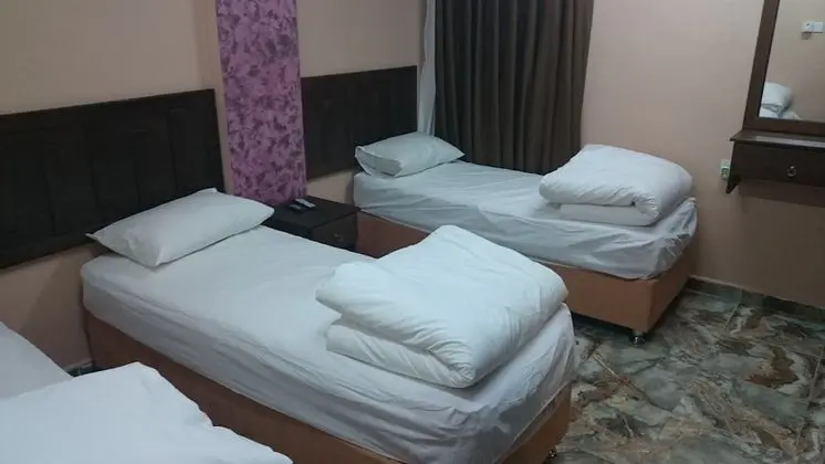 Tek Büyük veya İki Ayrı Yataklı Oda, Özel Banyo