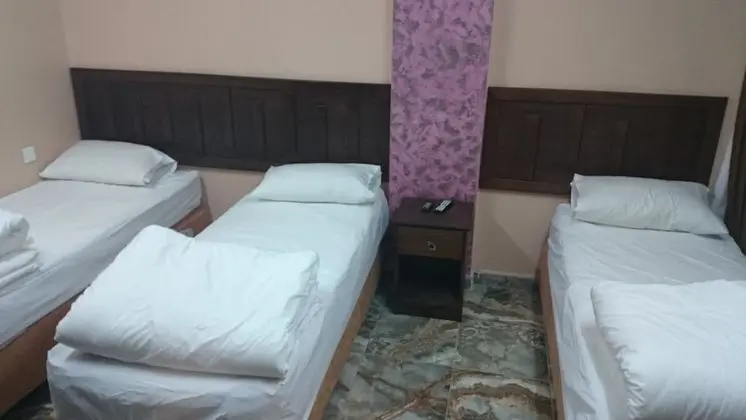 Tek Büyük veya İki Ayrı Yataklı Oda, Özel Banyo
