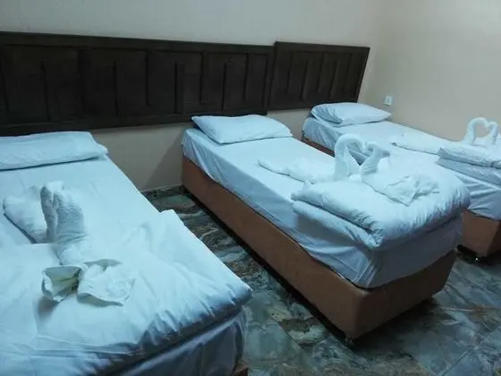 Tek Büyük veya İki Ayrı Yataklı Oda, Özel Banyo
