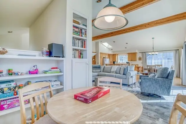 Ev, Birden Çok Yatak (The Sea Belle)