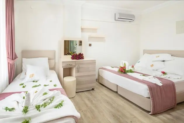 https://images.etstur.com/files/images/hotelImages/TR/97917/l/Sea-Bird-Hotel-Didim-Oda-327994.jpg