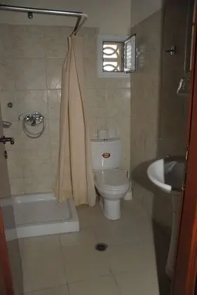 Büyük Yataklı Tek Kişilik Oda