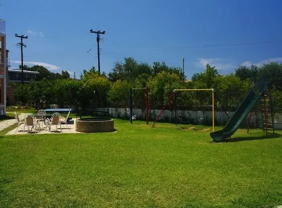 Büyük Yataklı Tek Kişilik Oda