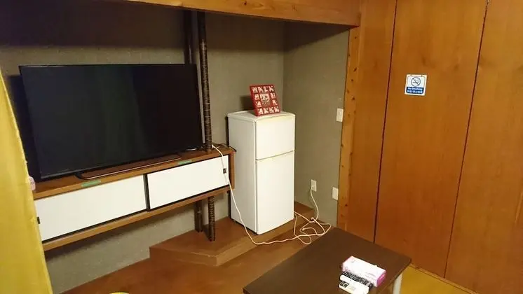 Oda, Ortak Banyo (102)