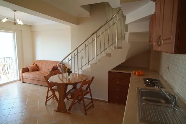 Apartment, 3 Bedrooms, 2 Bathrooms (Duplex)