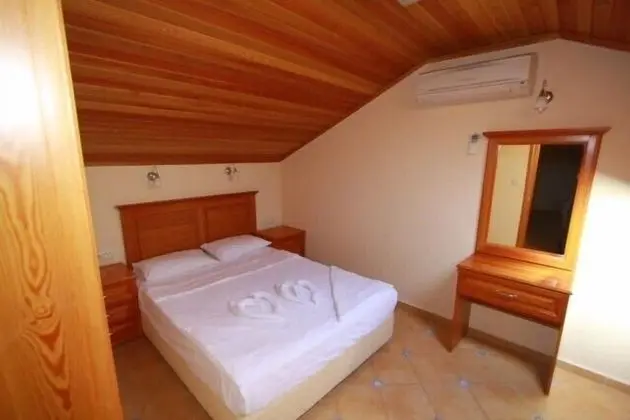Apartment, 4 Bedrooms, 2 Bathrooms (Duplex)