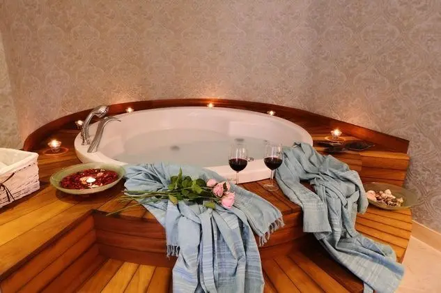 Honeymoon Oda