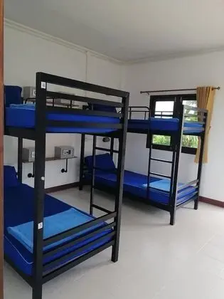 Bunk bed room for 4 people