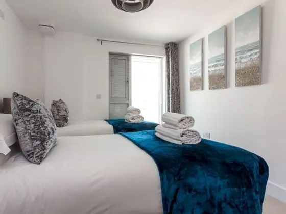 Ev (2 Bedrooms)