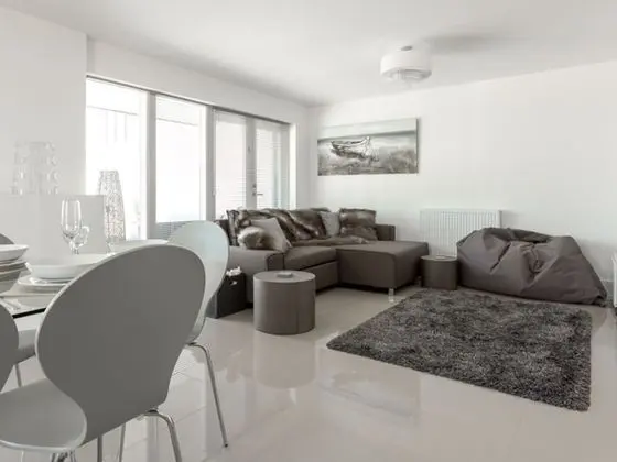 Ev (2 Bedrooms)