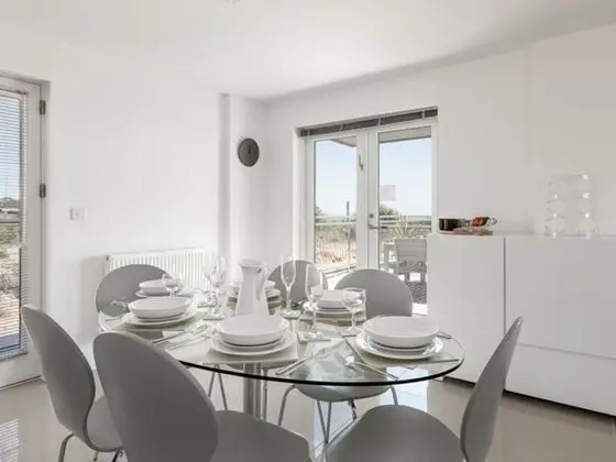 Ev (2 Bedrooms)