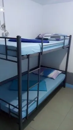 Dört Kişilik Oda, Ortak Banyo