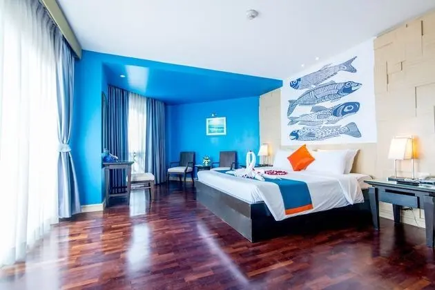 Deluxe Sea Front