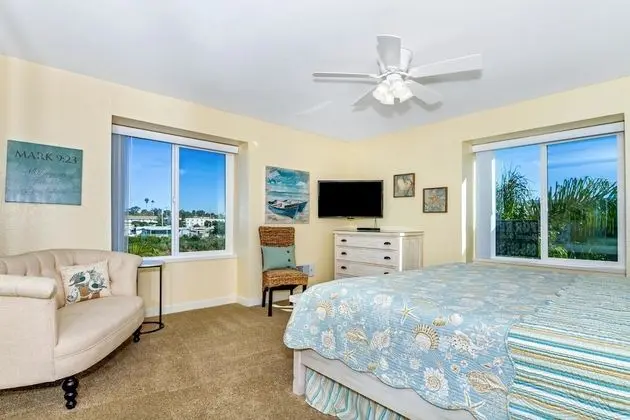 Ev, Birden Çok Yatak (Sea Breeze Penthouse)