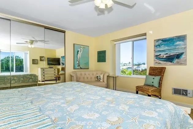 Ev, Birden Çok Yatak (Sea Breeze Penthouse)