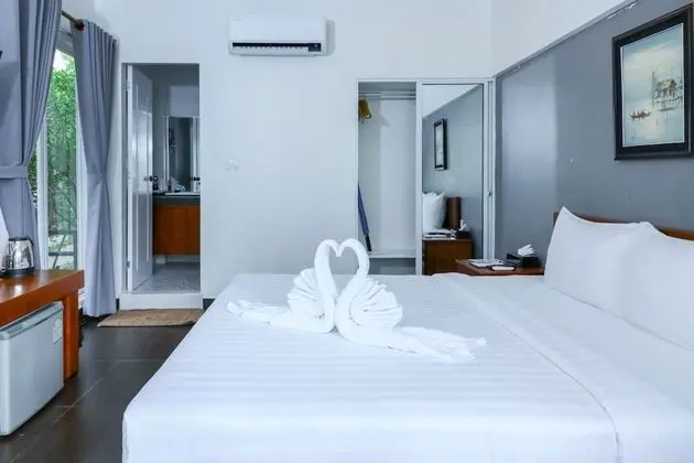 Deluxe Tek Büyük Yataklı Oda, 1 Yatak Odası, Havuz Kullanımı, Havuz Kenarı