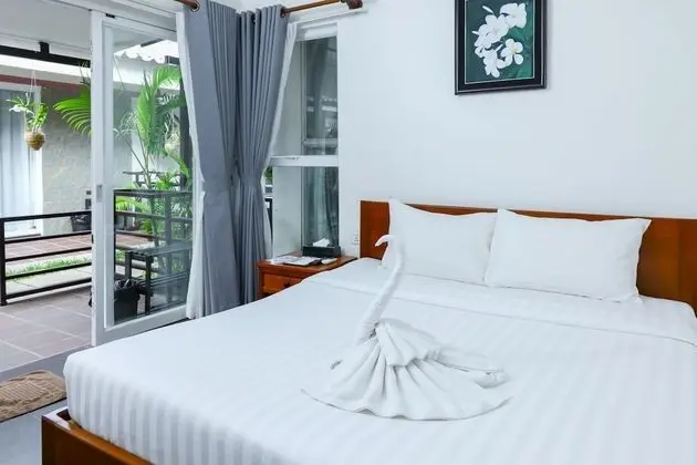 Deluxe Tek Büyük Yataklı Oda, 1 Yatak Odası, Havuz Kullanımı, Havuz Kenarı