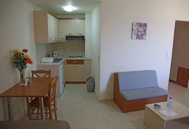 Üç Kişilik Oda