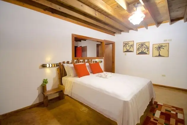 Panoramic Queen Room, Private Bathroom, Ocean View (201660295)