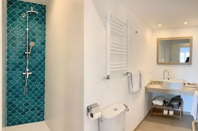 Premium Tek Büyük Yataklı Oda, Deniz Manzaralı