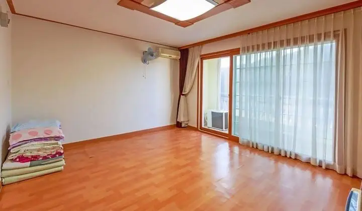 Ondol room, Mountain View