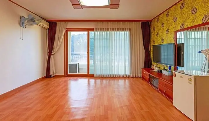 Ondol room, Mountain View