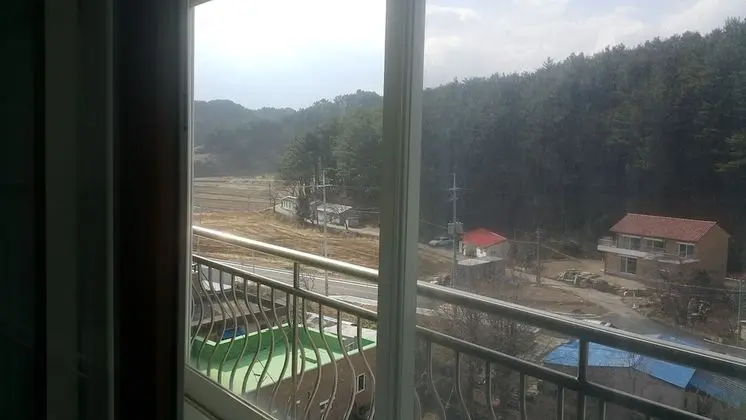 Tek Büyük Yataklı Oda, Dağ Manzaralı