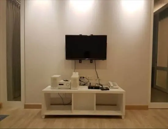 1-Bedroom Suite