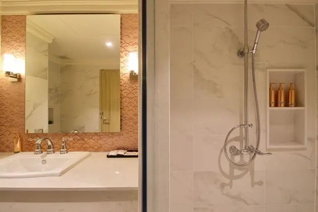 Deluxe Jacuzzi