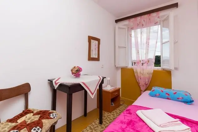 Standard Apart Daire, 3 Yatak Odası, Teras, Deniz Manzaralı (Viky)