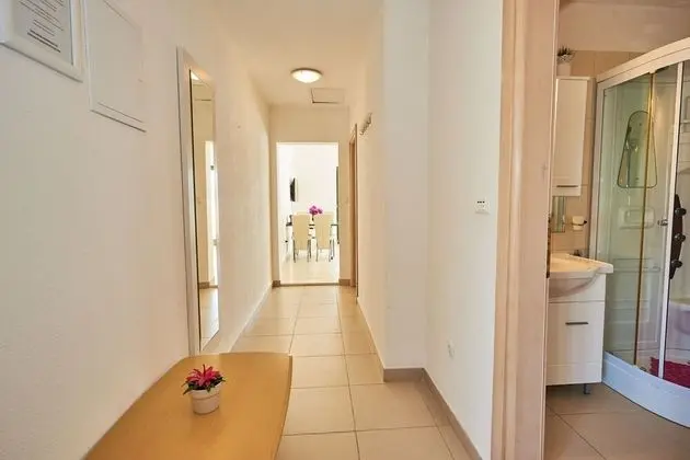 Apart Daire (Sea front - free parking - A3(4+1))