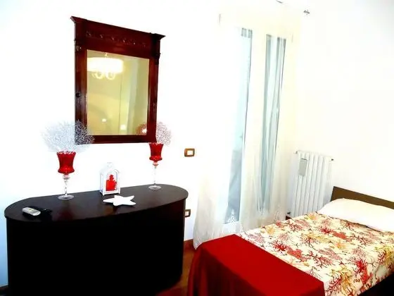 Superior Üç Kişilik Oda, Özel Banyo (Corallo)