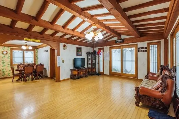 Oda (Grand room (main building))