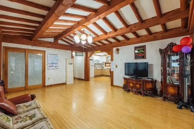 Oda (Grand room (main building))