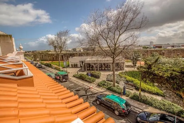 Tek Büyük Yataklı Oda, Balkon