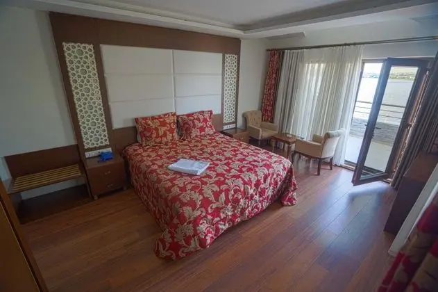 Suite, Deniz Manzaralı, Jakuzili