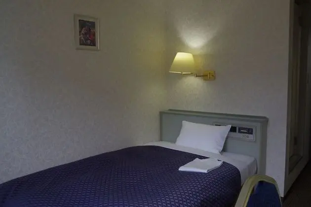 Tek Kişilik Oda, Sigara İçilmez, Dağ Manzaralı